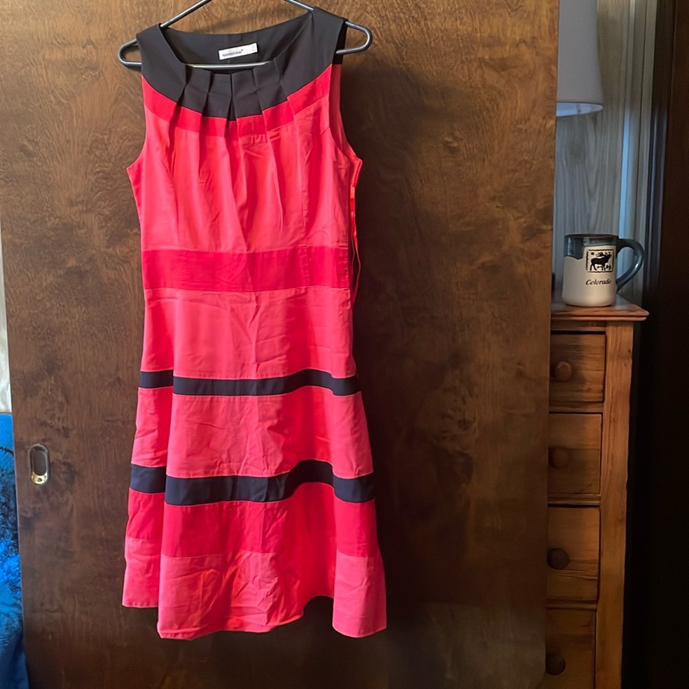 Cute sleeveless summer party dress